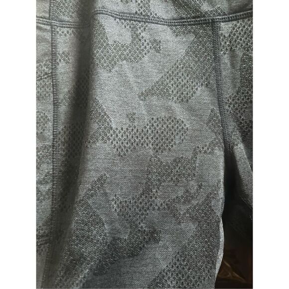 Mondetta Performance + Luxury Black Textured Print Leggings ga sz L EUC - Picture 5 of 10